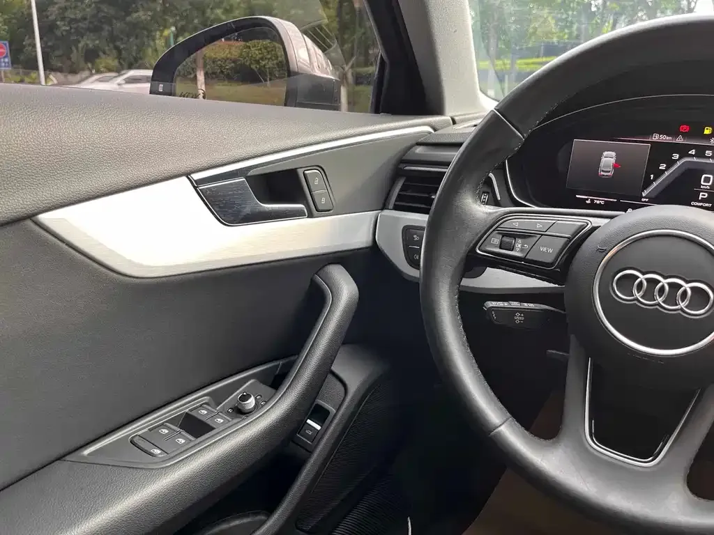 Audi A4L 2022 из CN, фото 8