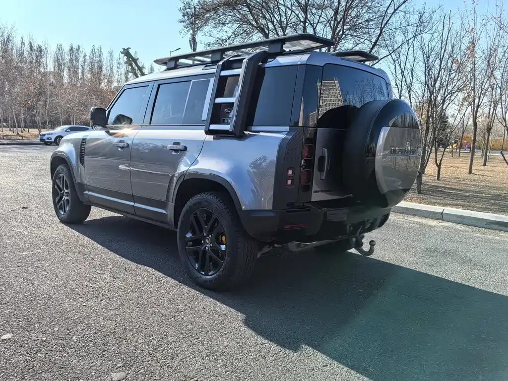 Land Rover Defender 2023 из CN, фото 3