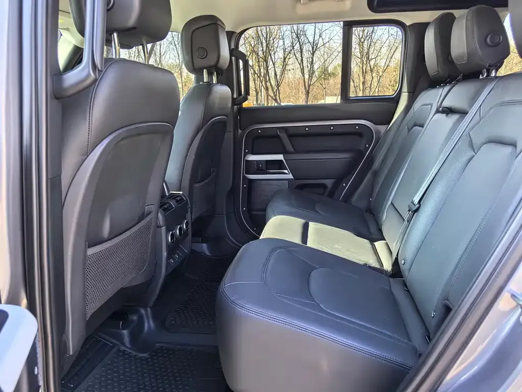 Land Rover Defender 2023 из CN, фото 5