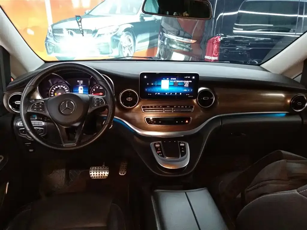 Mercedes-Benz V-Class 2022 из CN, фото 10