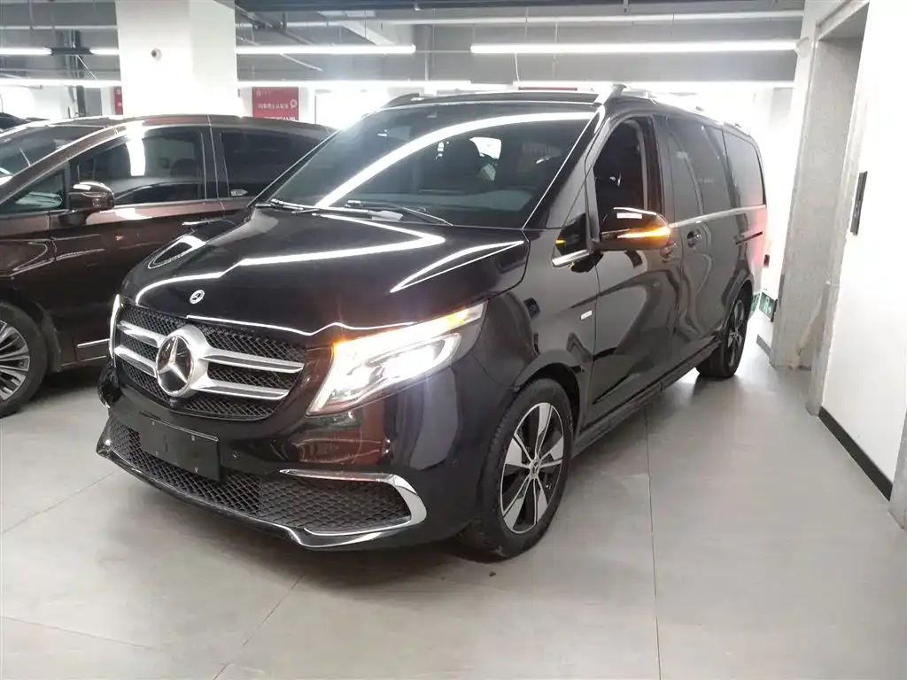 Mercedes-Benz V-Class 2022 из CN, фото 2