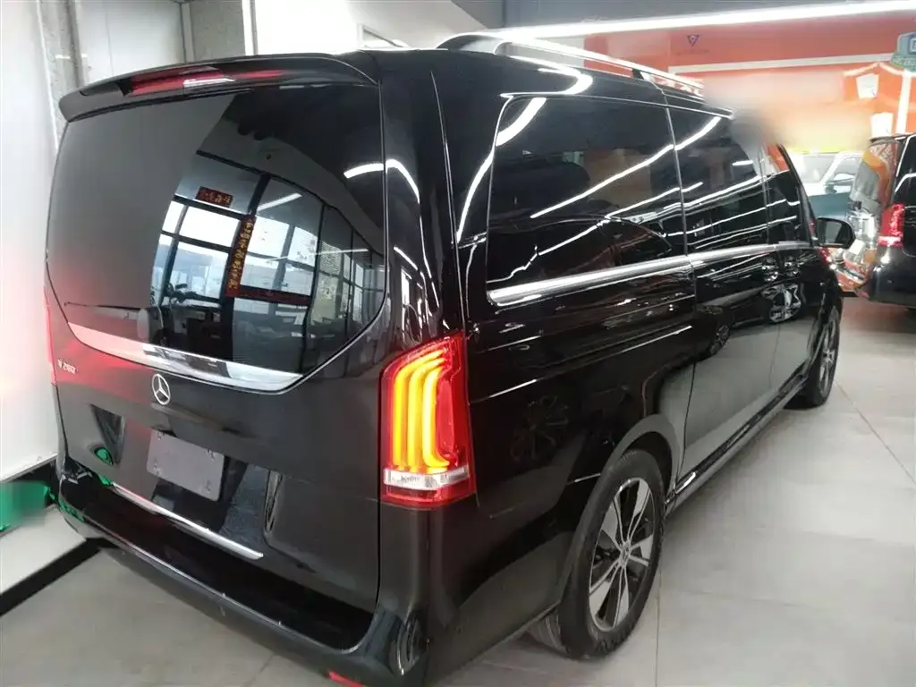 Mercedes-Benz V-Class 2022 из CN, фото 7