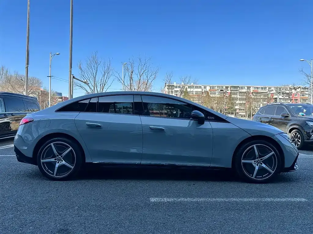 Mercedes-Benz EQE 2023 из CN, фото 4