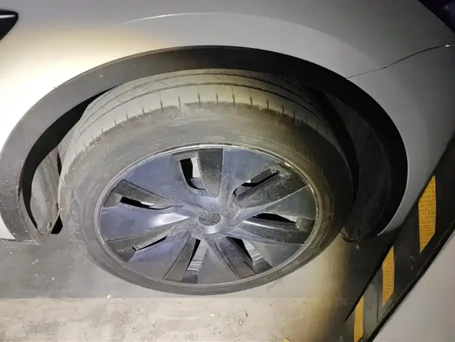 Tesla Model Y 2024 из CN, фото 6