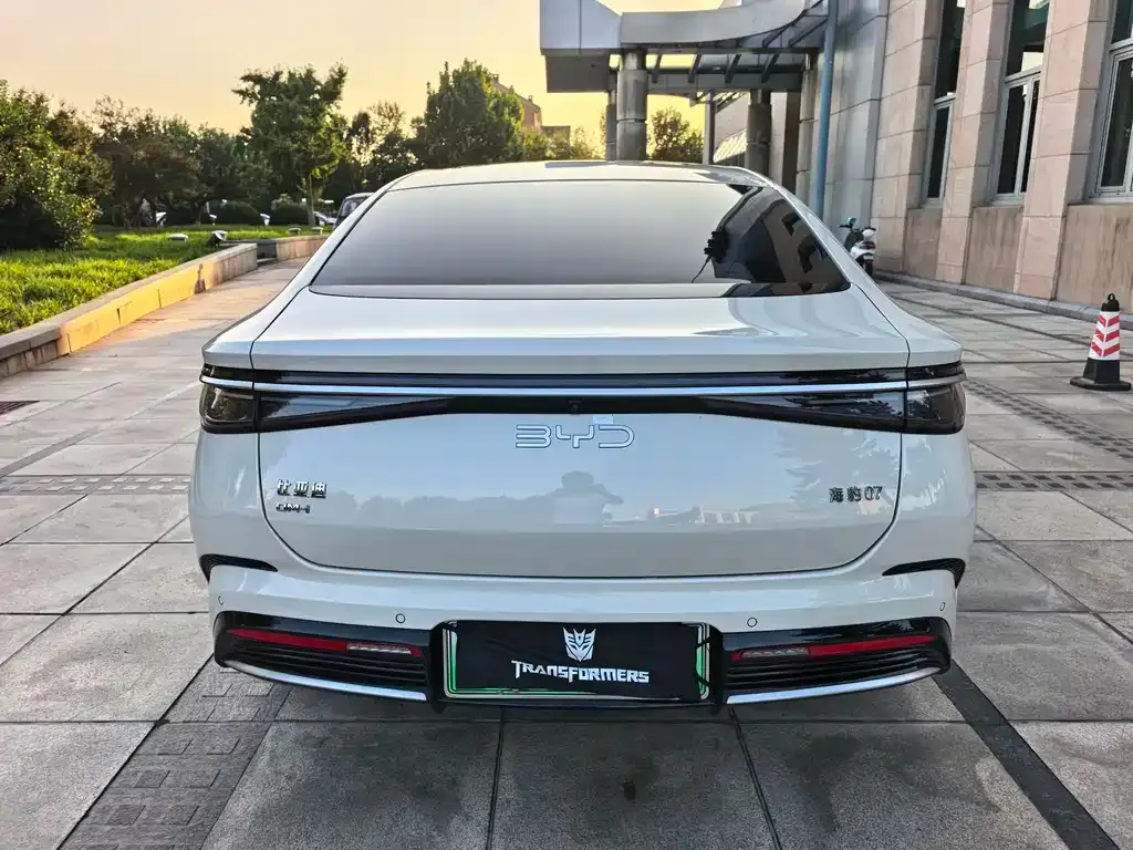 BYD Seal 07 DM-i 2025 из CN, фото 4