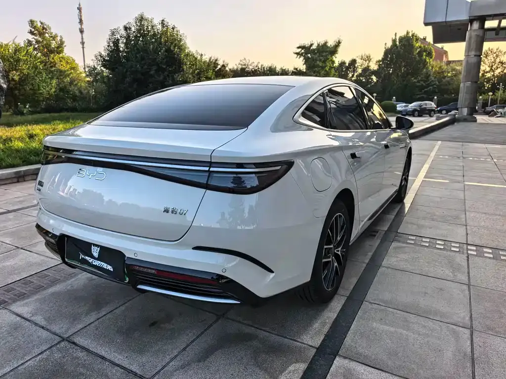 BYD Seal 07 DM-i 2025 из CN, фото 6
