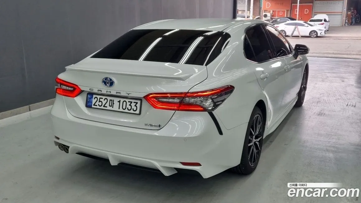 Toyota Camry 2024 из KR, фото 2