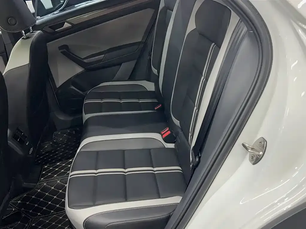 Volkswagen T-Roc 2024 из CN, фото 8