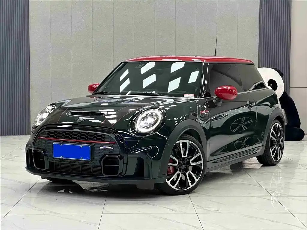 MINI JCW (John Cooper Works) — фото 1