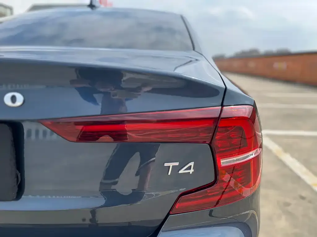 Volvo S60 2021 из CN, фото 10