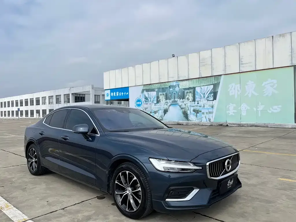 Volvo S60 2021 из CN, фото 3