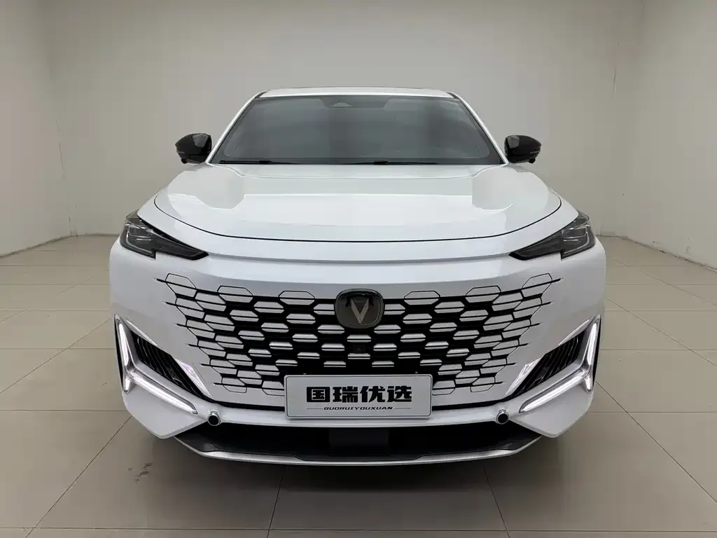 Changan UNI-K 2021 из CN, фото 2