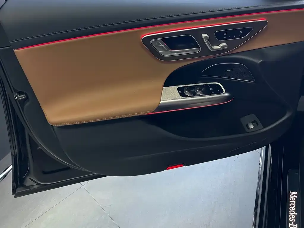 Mercedes-Benz E-Class 2025 из CN, фото 10