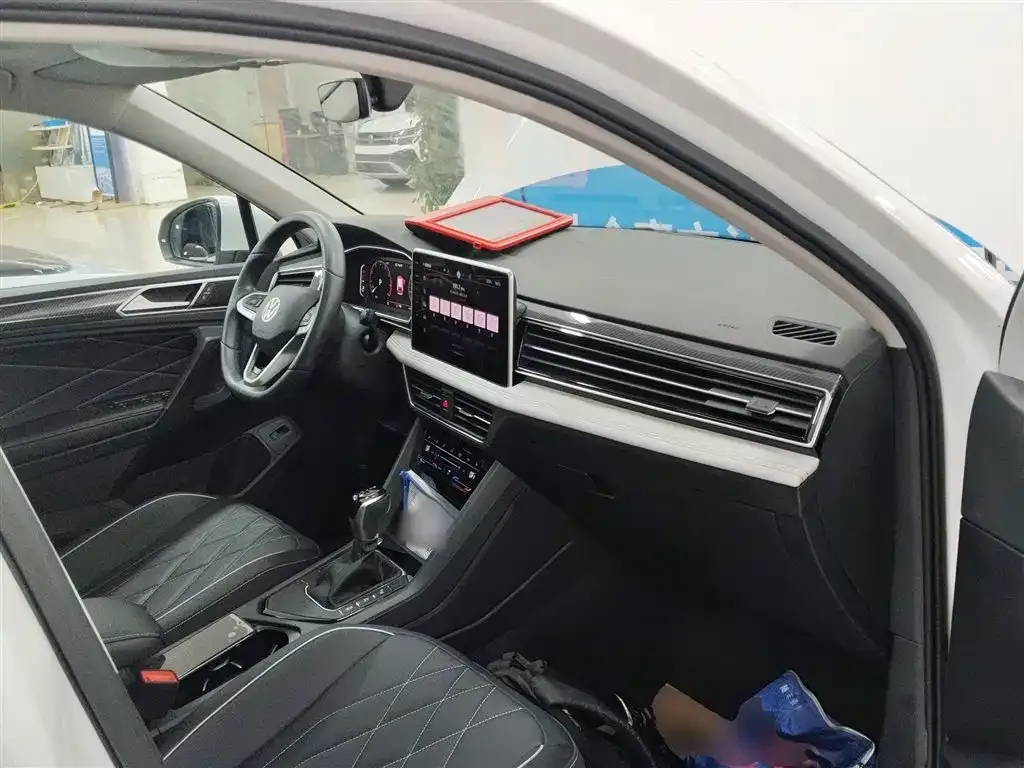 Volkswagen Tiguan L 2024 из CN, фото 10