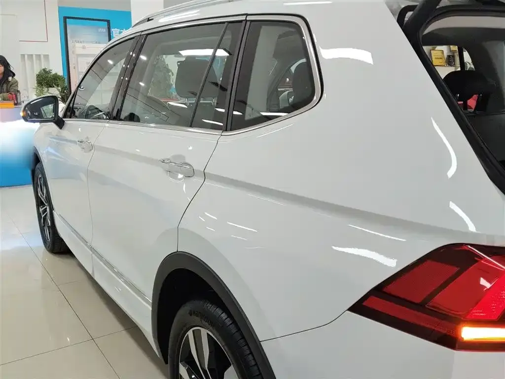 Volkswagen Tiguan L 2024 из CN, фото 5