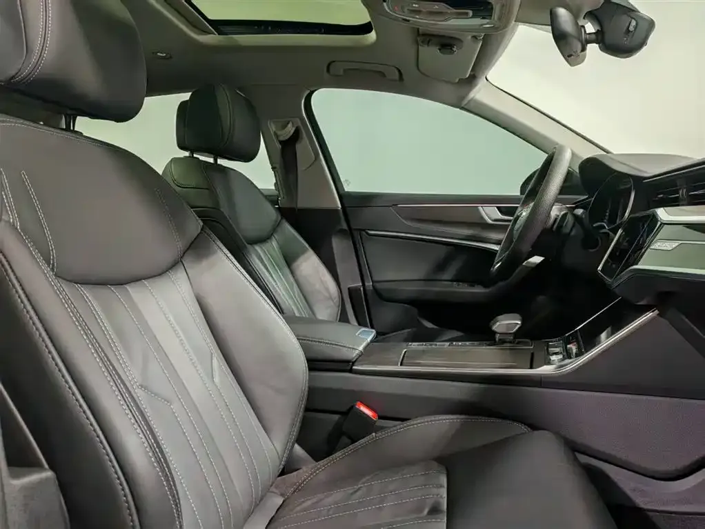 Audi A6L 2023 из CN, фото 8