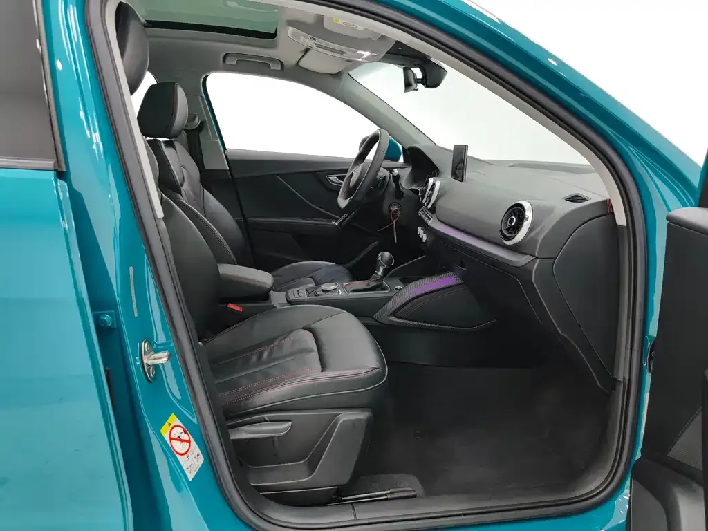 Audi Q2L 2022 из CN, фото 9