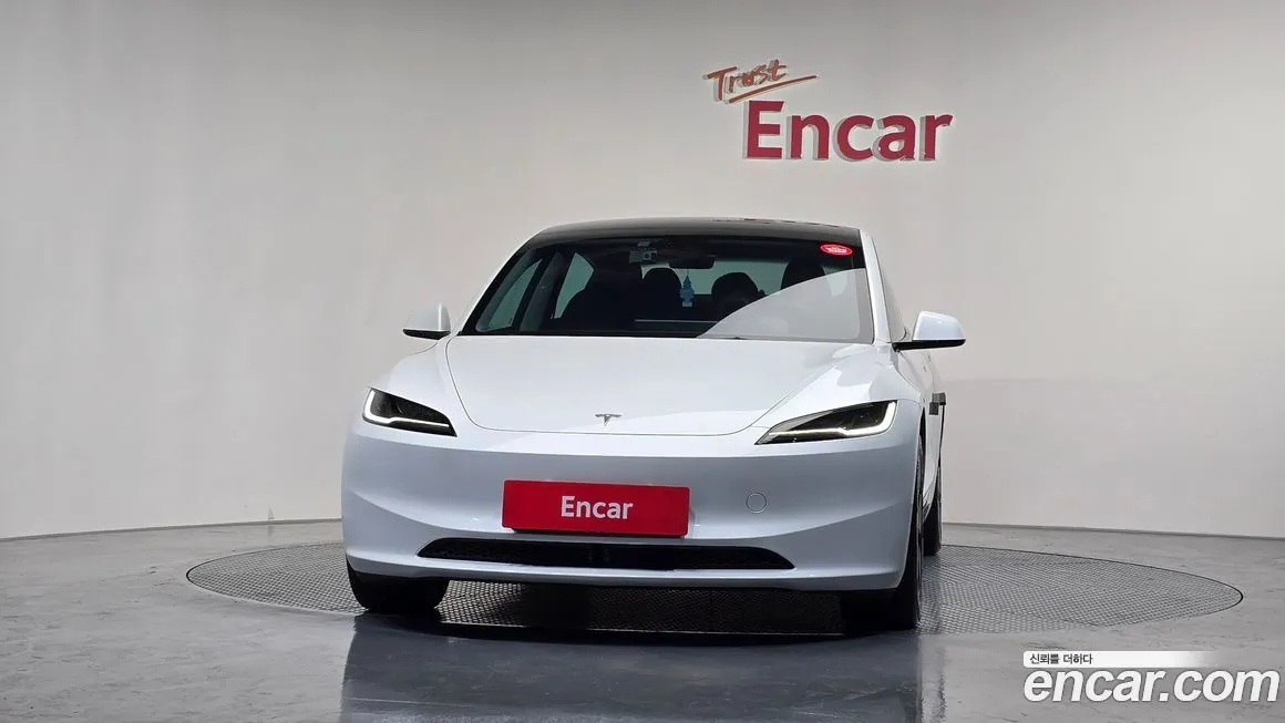 Tesla Model 3 2024 из KR, фото 3
