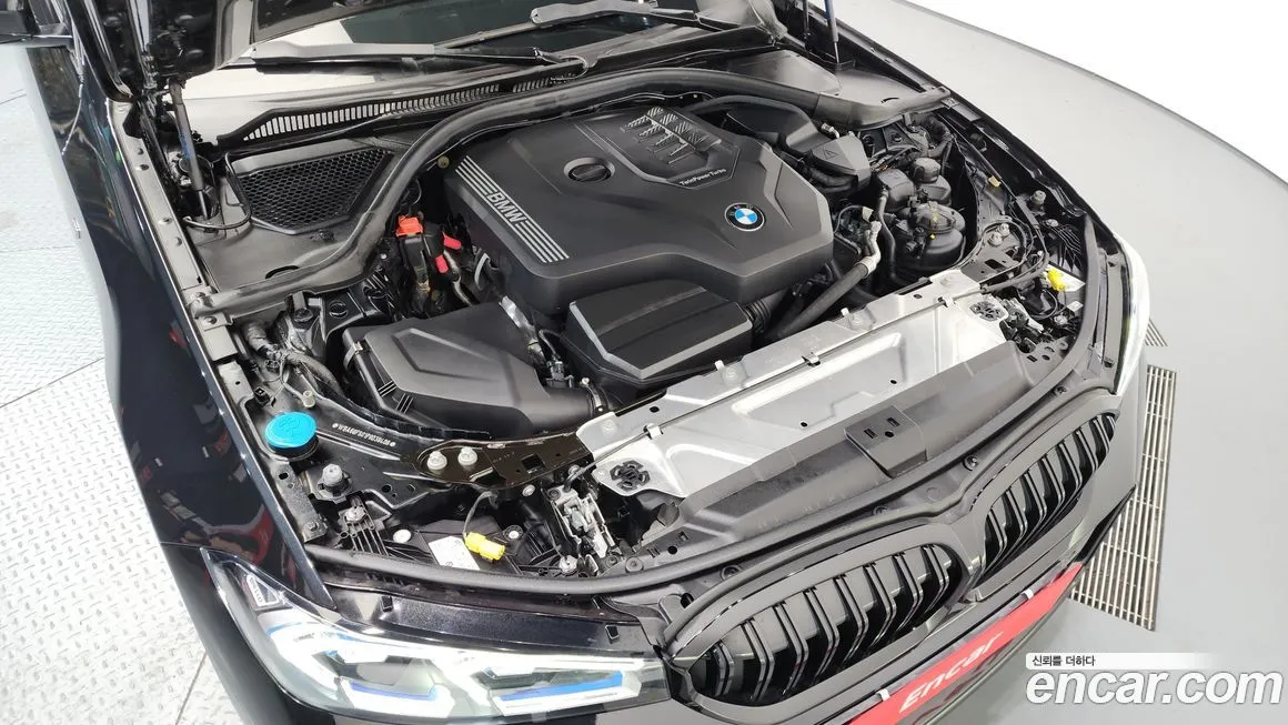 BMW 3-Series 2023 из KR, фото 6