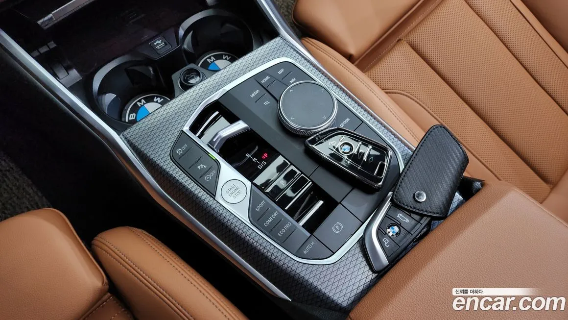 BMW 3-Series 2023 из KR, фото 9