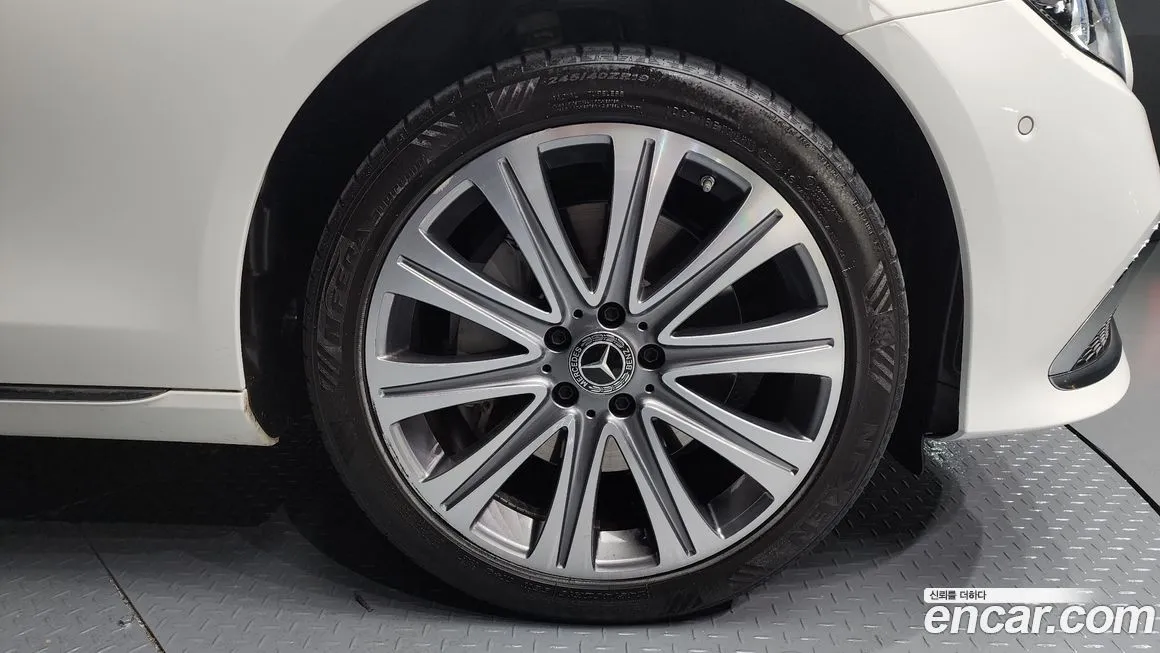 Mercedes-Benz E-Class 2023 из KR, фото 5