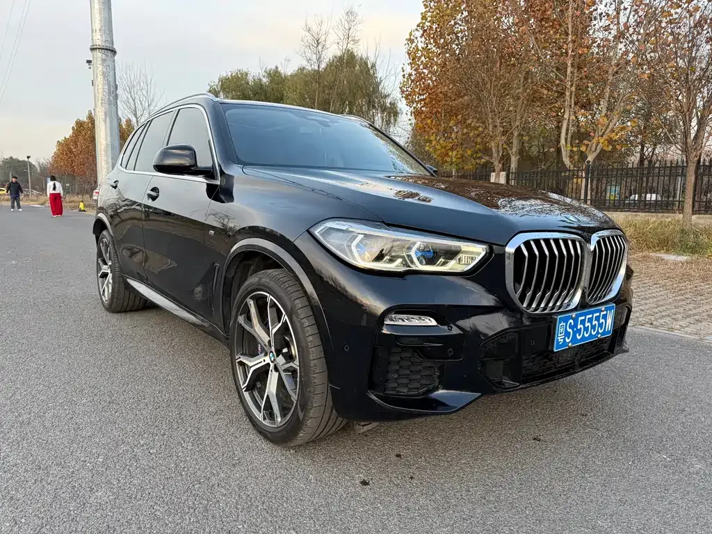 BMW X5 (Import) — фото 2