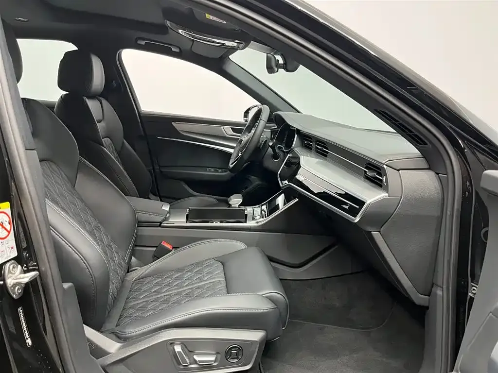Audi A6L 2025 из CN, фото 10