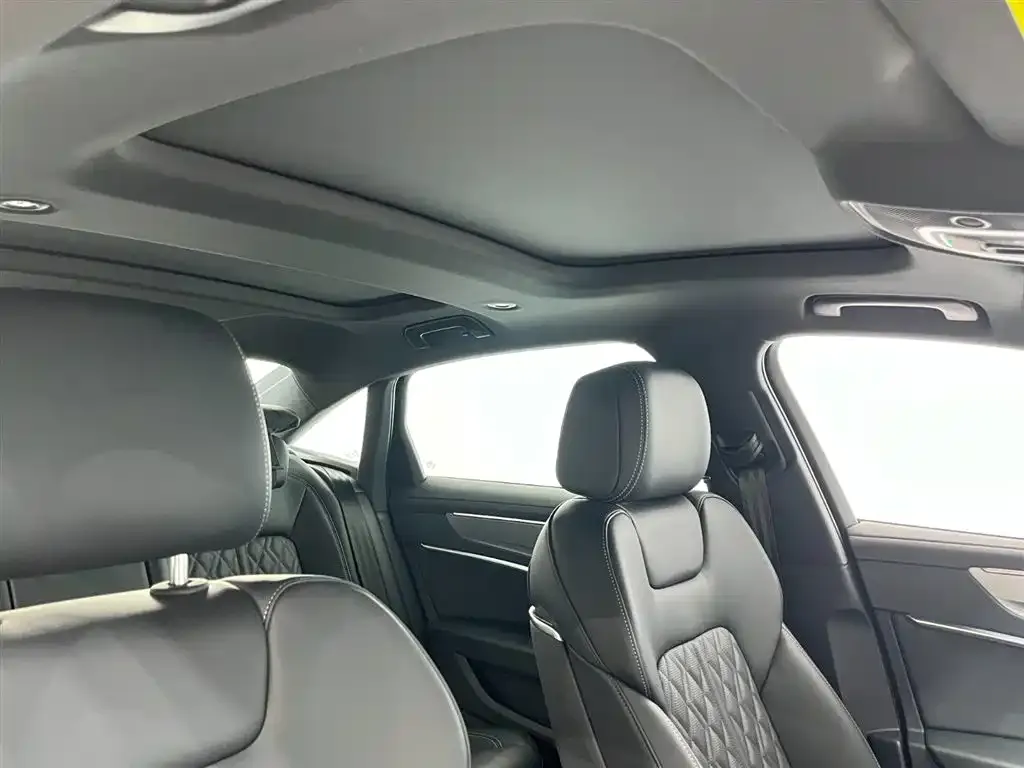 Audi A6L 2025 из CN, фото 6