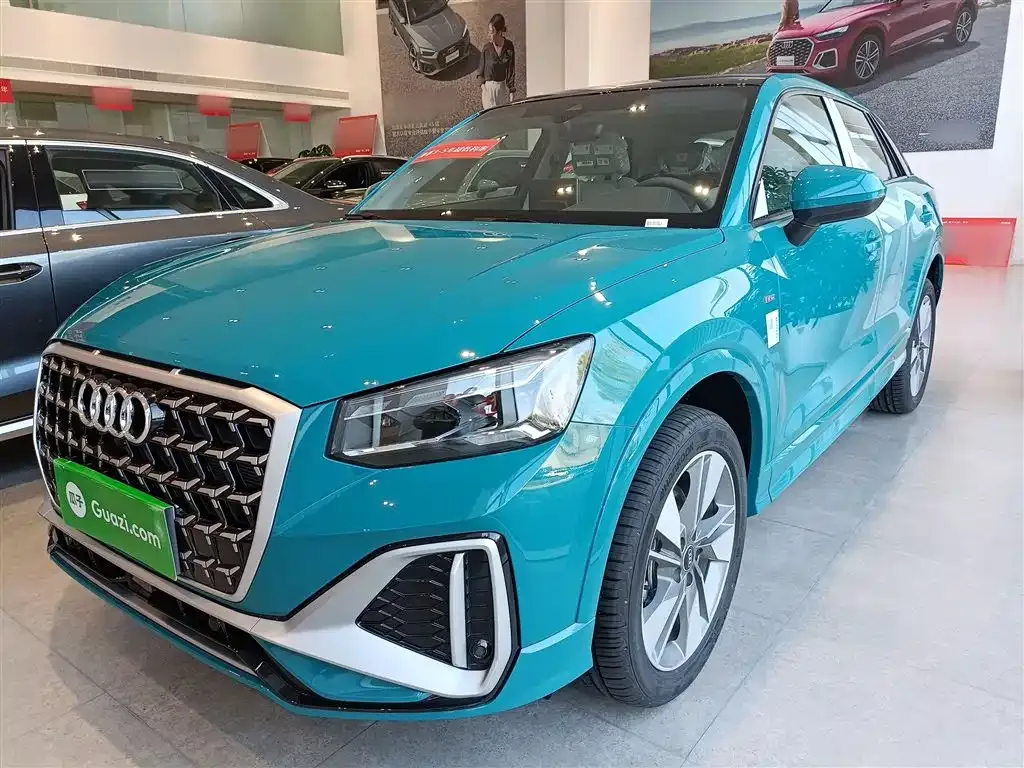 Audi Q2L 2025 из CN, фото 1