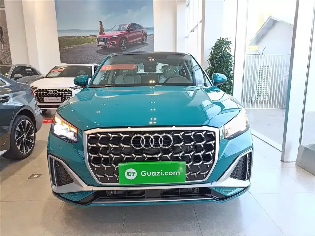 Audi Q2L 2025 из CN, фото 3