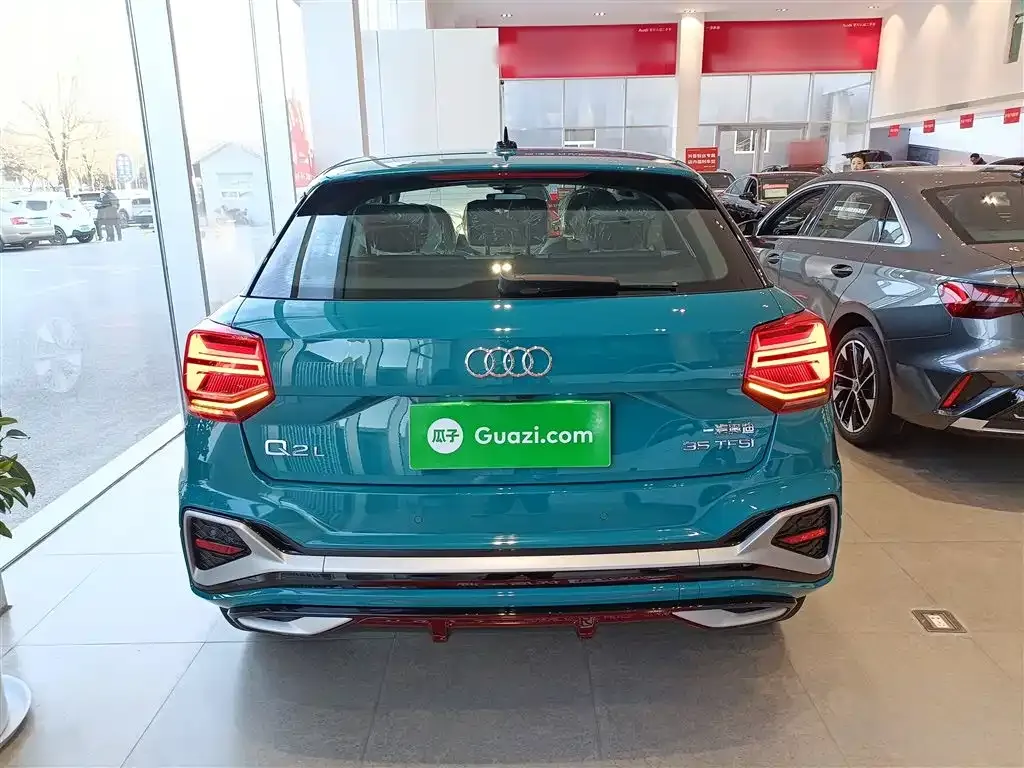 Audi Q2L 2025 из CN, фото 6