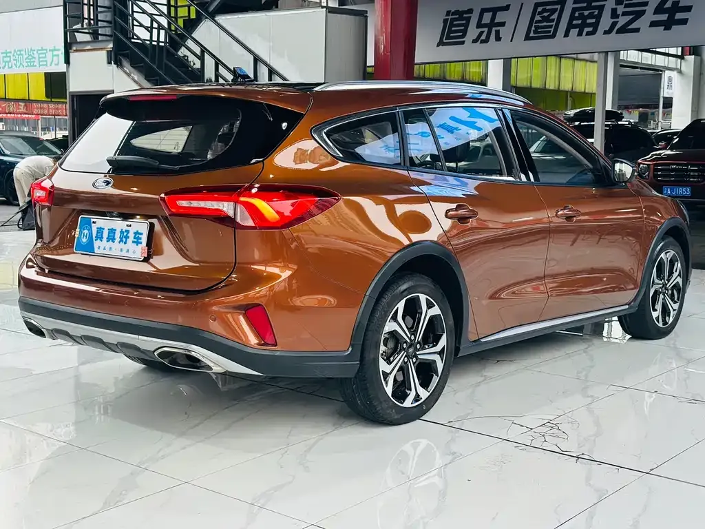 Ford Focus 2021 из CN, фото 3