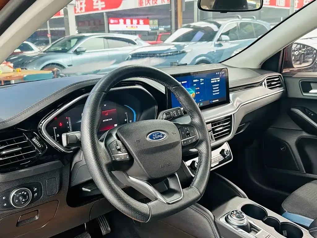 Ford Focus 2021 из CN, фото 6