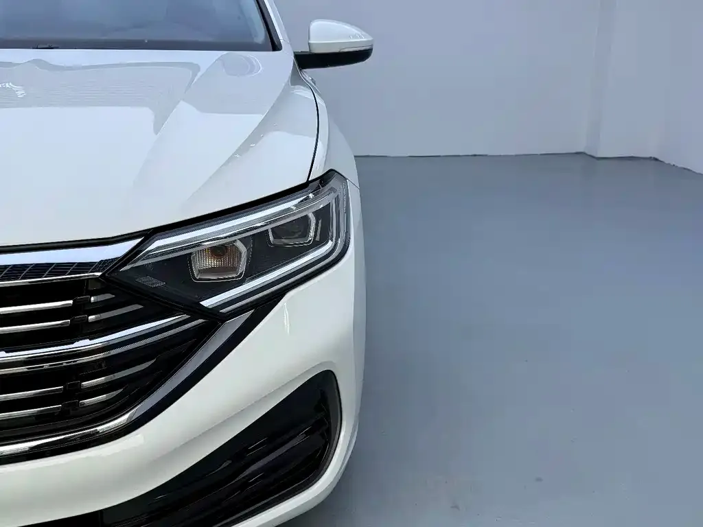 Volkswagen Sagitar 2023 из CN, фото 4