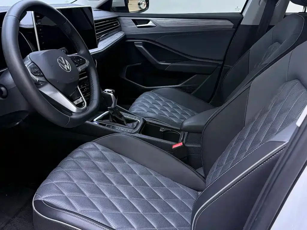 Volkswagen Sagitar 2023 из CN, фото 9