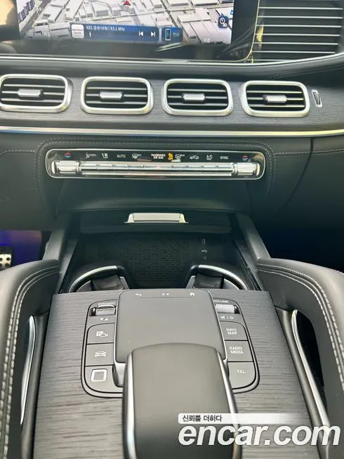 Mercedes-Benz GLS-Class — фото 8