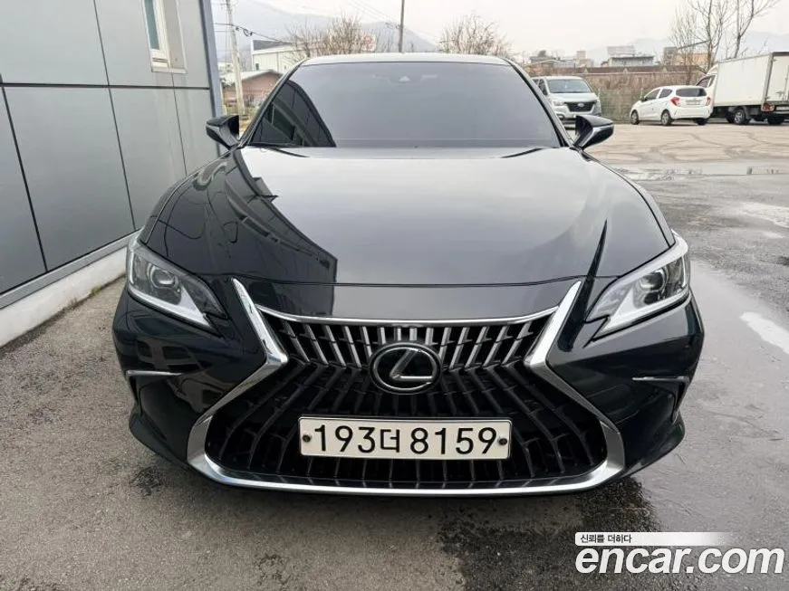 Lexus ES 2023 из KR, фото 1