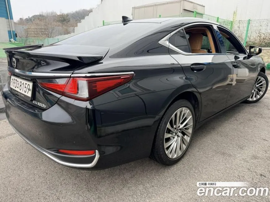 Lexus ES 2023 из KR, фото 7