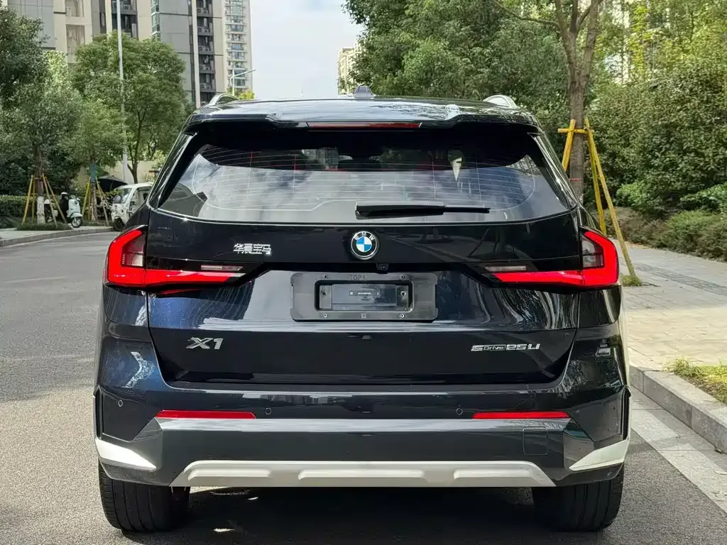 BMW X1 2024 из CN, фото 9