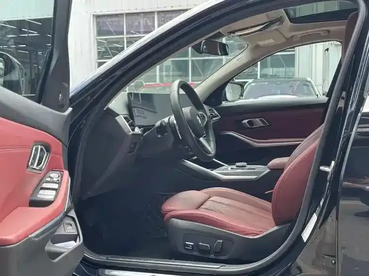 BMW 3 Series 2024 из CN, фото 6