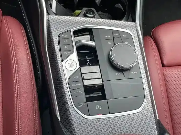 BMW 3 Series 2024 из CN, фото 9