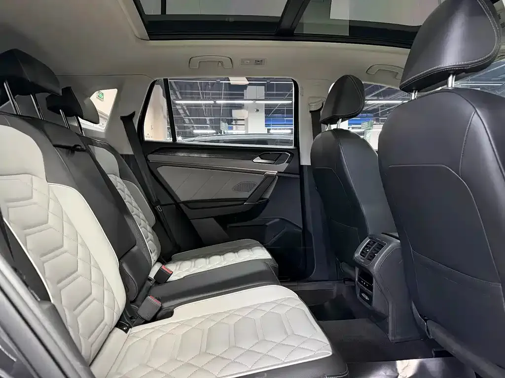 Volkswagen Tayron 2022 из CN, фото 9