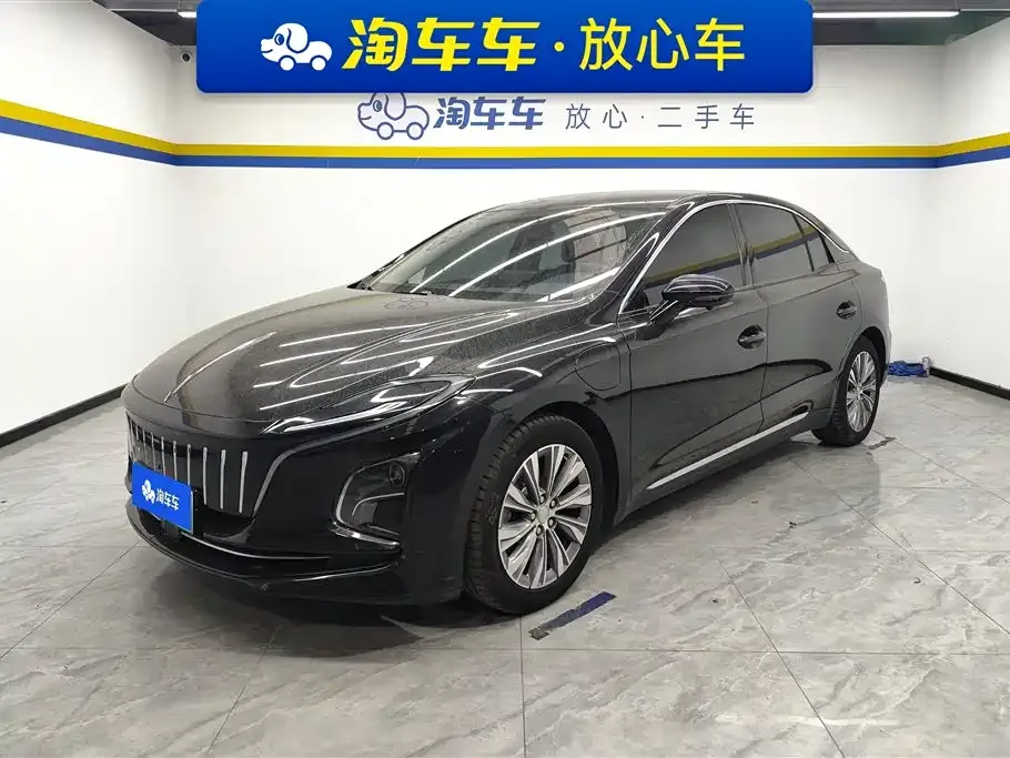 Hongqi E-QM5 2024 из CN, фото 1