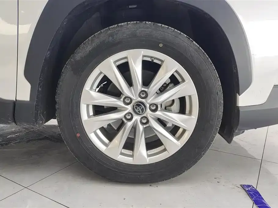Toyota Corolla Cross 2022 из CN, фото 6