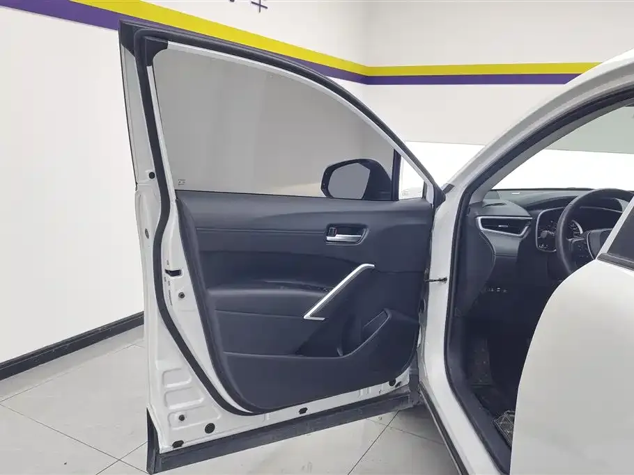 Toyota Corolla Cross 2022 из CN, фото 7