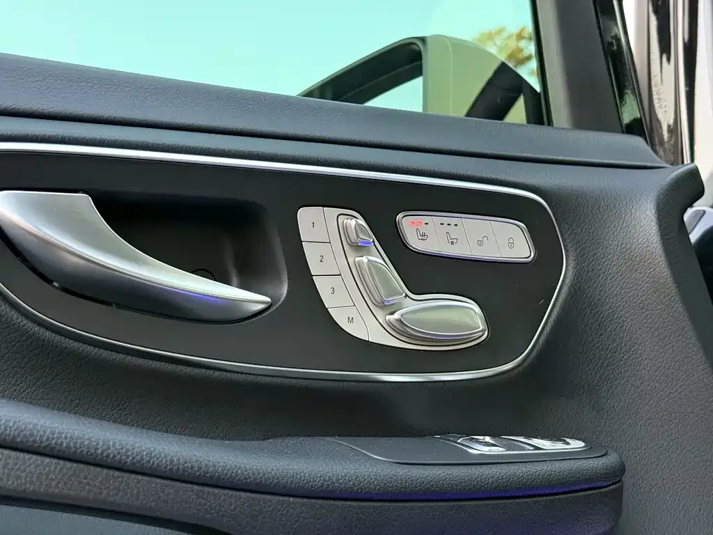 Mercedes-Benz V-Class 2022 из CN, фото 6