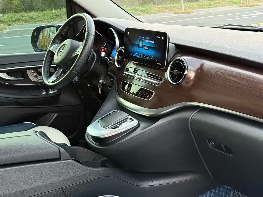 Mercedes-Benz V-Class 2022 из CN, фото 8