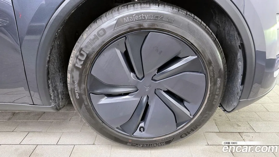 Tesla Model Y 2025 из KR, фото 5