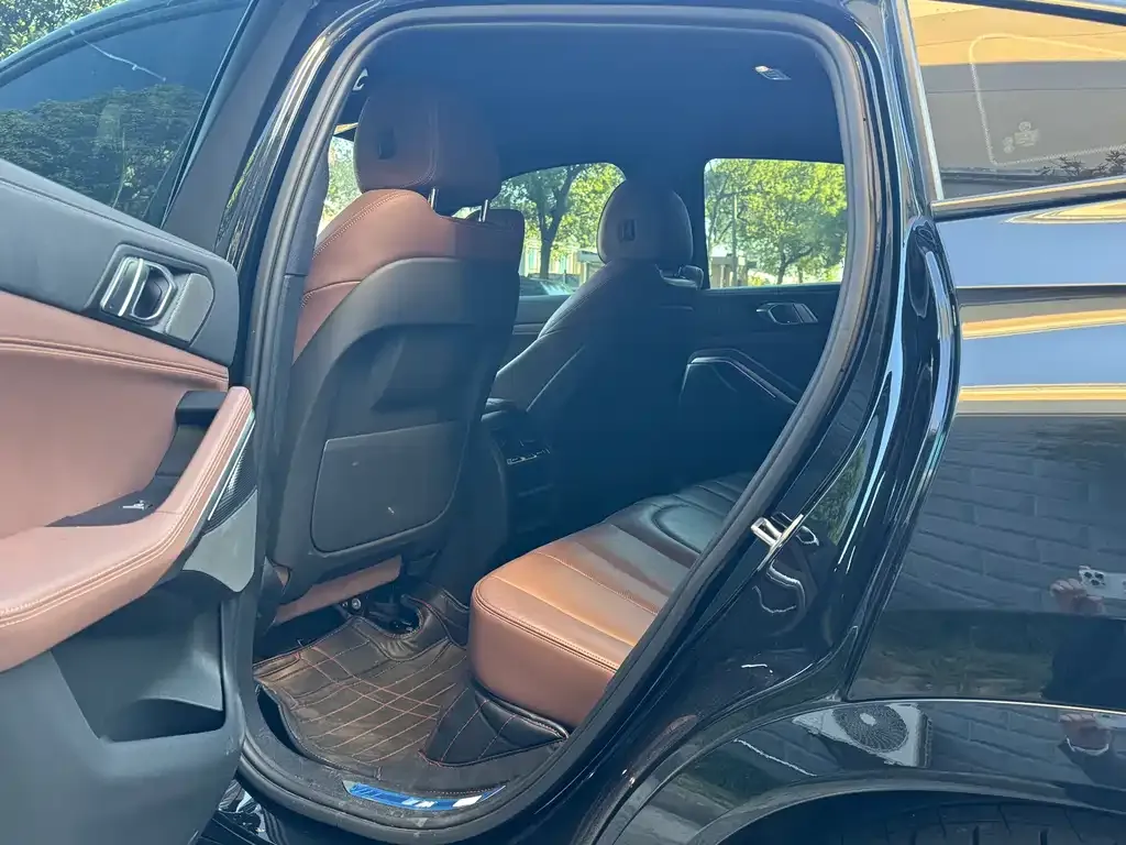 BMW X6 2023 из CN, фото 9