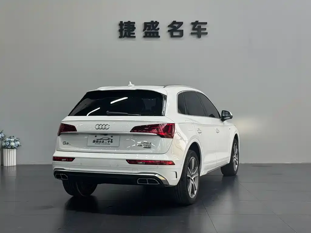 Audi Q5L 2021 из CN, фото 6